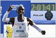 Eliud Kipchoge bate próprio recorde mundial na maratona de